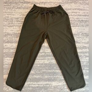 lululemon athletica woman Olive Drawstring Joggers